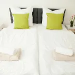 Haus 4*
