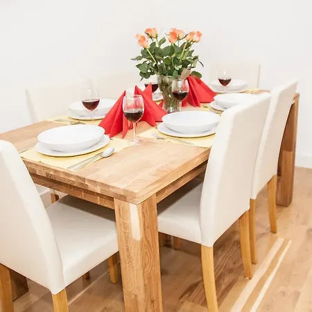 Ξενοδοχείο με διαμερίσματα Haus 4*