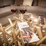 Aparthotel Haus 4*