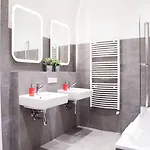 Aparthotel Haus 4*