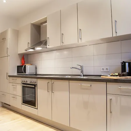 Haus Apartmanhotel 4*