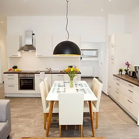 Haus Aparthotel 4*